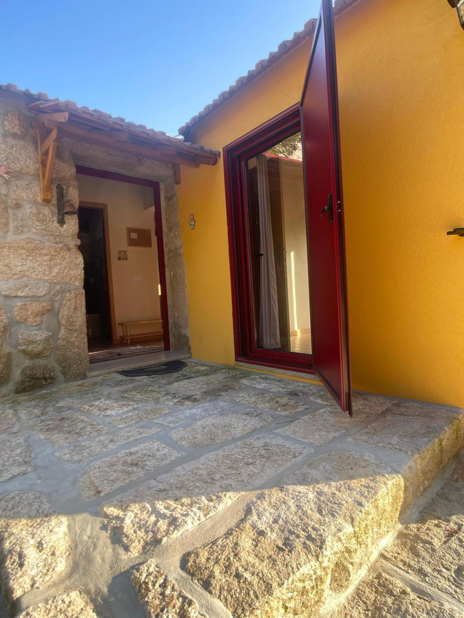 Nascente, Place In Nature Next To A Waterfall Loureiro  Exterior foto
